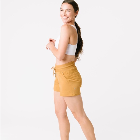 Zyia dark khaki Canyon shorts (goldish color) - Picture 3 of 14